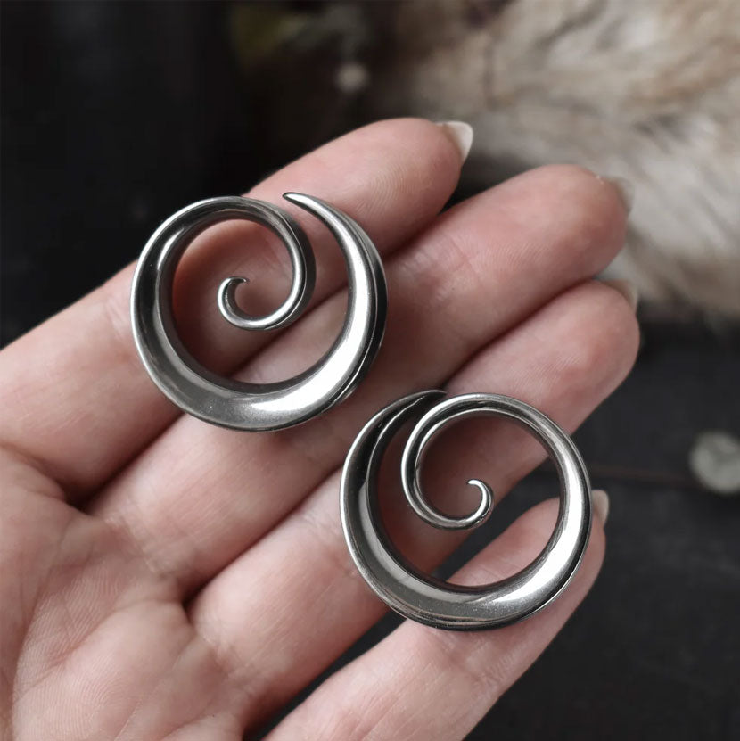 AURA SPIRAL SADDLE TUNNEL