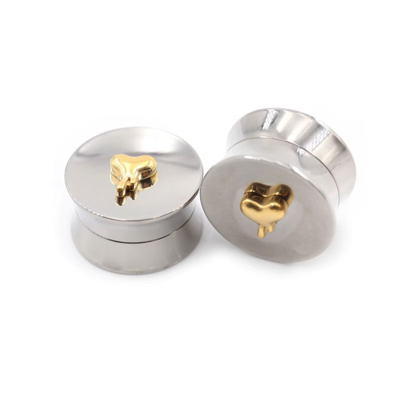 PLUG DE TITANIO ROSCADO CON CORAZÓN GOTEANTE