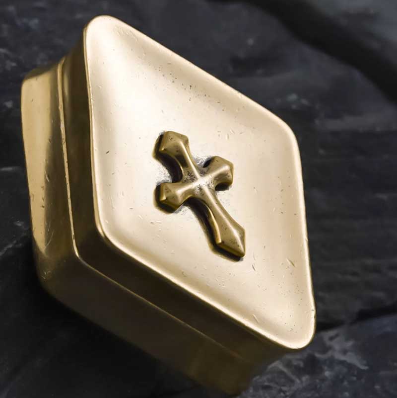 RHOMBUS CROSS PLUG