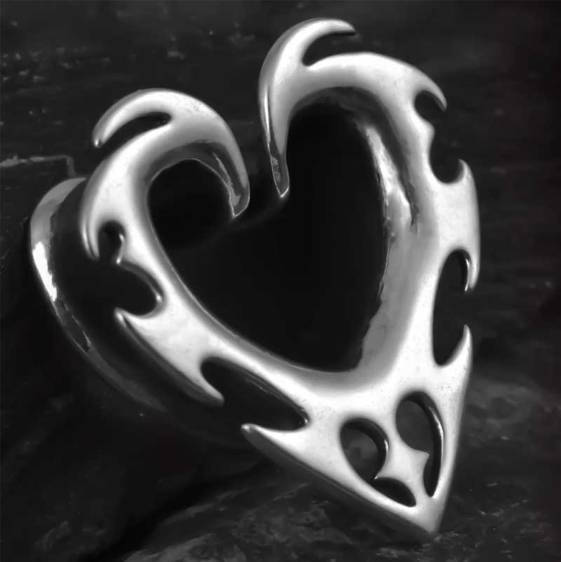TRIBAL HEART SADDLE